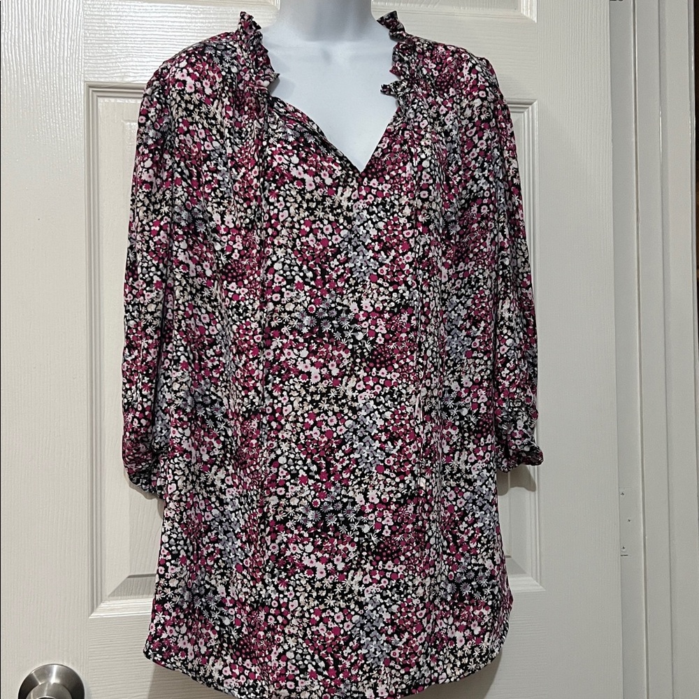 Bar iii Women’s Ditsy Floral Print Blouse NWT retail $69 - Picture 3 of 8